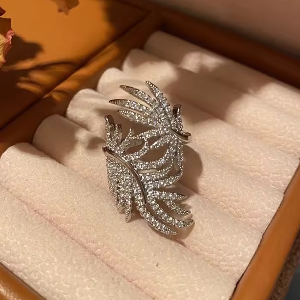 Modern Silver Leaf Diamond Ring - image 6